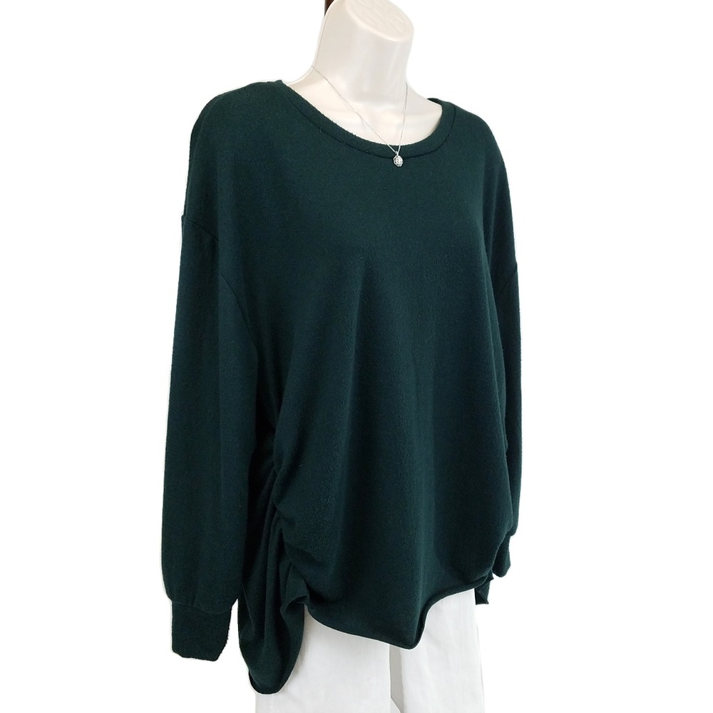 1. State sweatshirt inverted ruched green XL